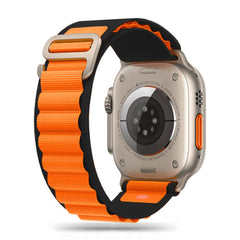 REMIENOK DOOP ALPINE EVEREST APPLE WATCH 6 / 7 / 8 / 9 / 10 / SE / ULTRA 1 / 2 (44 / 45 / 46 / 49 MM) BLACK / ORANGE