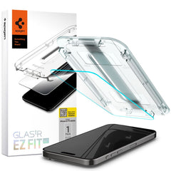 TVRDENÉ SKLO SPIGEN GLAS.TR ”EZ FIT” IPHONE 15 PRO CLEAR